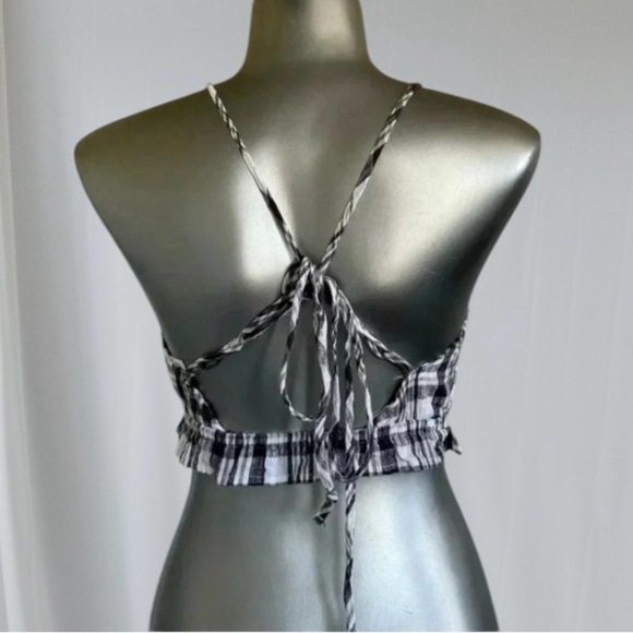 FREE ✅American Eagle  Crop Halter Top - Picture 3 of 14